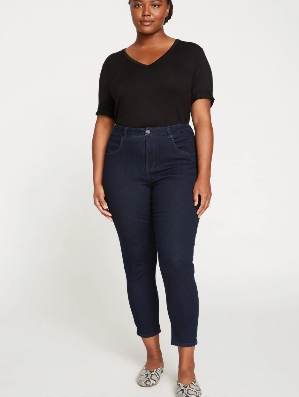 Universal Standard Darkwash Pull On Skinny Jeans Large